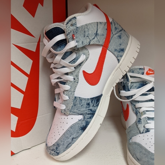 ⚡SOLD⚡NWB Nike Dunk High Top Sneakers in Multi-Color/Habanero Red/White Sz 8 - Picture 2 of 10
